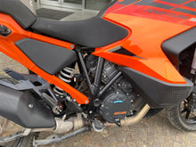 Carica l'immagine nel visualizzatore di Gallery, KTM 1290 SUPER ADVENTURE S - 2023 - KM 37919
