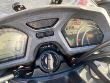 Carica l&#39;immagine nel visualizzatore di Gallery, HONDA CB 650 F - 2015 - KM 45435