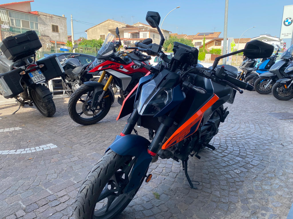 KTM 125 DUKE - 2025 - KM 5990