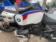 Carica l'immagine nel visualizzatore di Gallery, BMW R 1300 GS ADVENTURE TROPHY - 2025 - KM 807