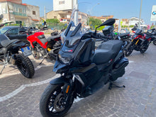 Carica l'immagine nel visualizzatore di Gallery, BMW C 400 X - 2025 - KM 22877