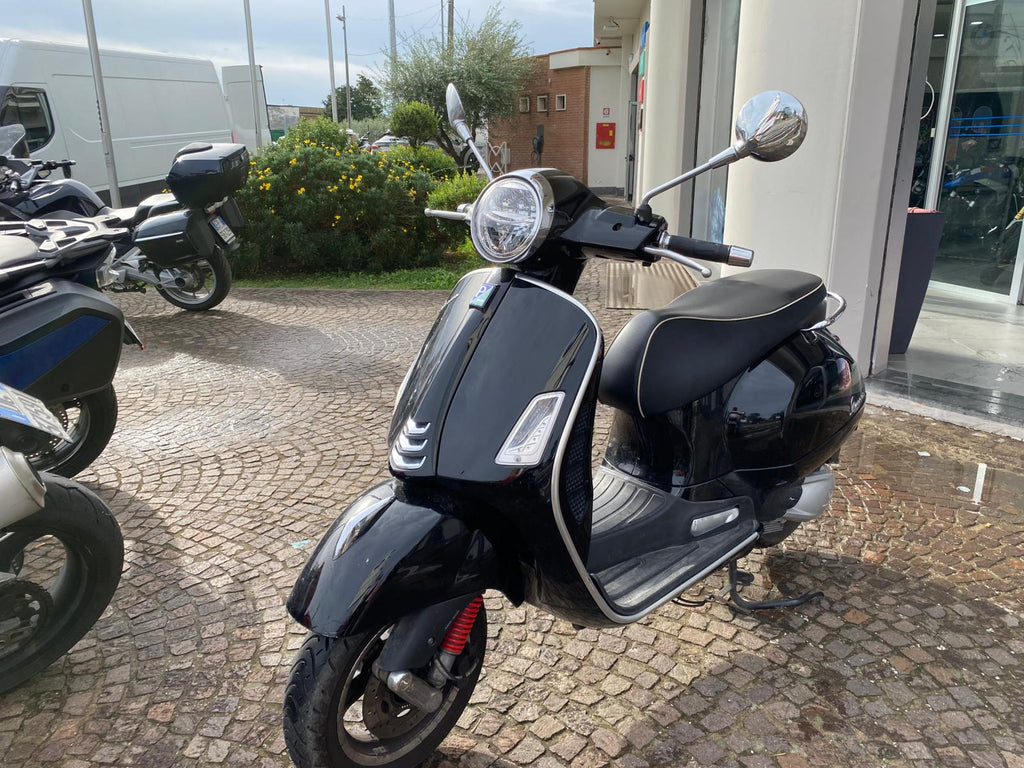 PIAGGIO VESPA 300 GTS - 2019 - KM 17231