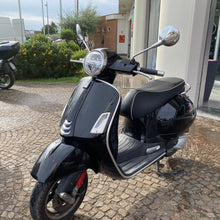 Carica l&#39;immagine nel visualizzatore di Gallery, PIAGGIO VESPA 300 GTS - 2019 - KM 17231
