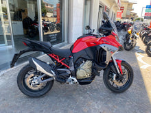 Carica l'immagine nel visualizzatore di Gallery, DUCATI MULTISTRADA V4 S - 2025 - KM 9098