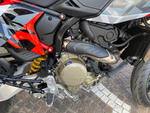 Carica l&#39;immagine nel visualizzatore di Gallery, DUCATI HYPERMOTARD 698 MONO RVE - 2025 - KM 327