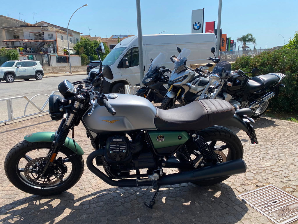 MOTO GUZZI V7 STONE CENTENARIO - 2022 - KM 17256