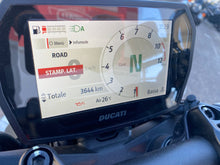 Carica l'immagine nel visualizzatore di Gallery, DUCATI MONSTER - 2026 - KM 3644