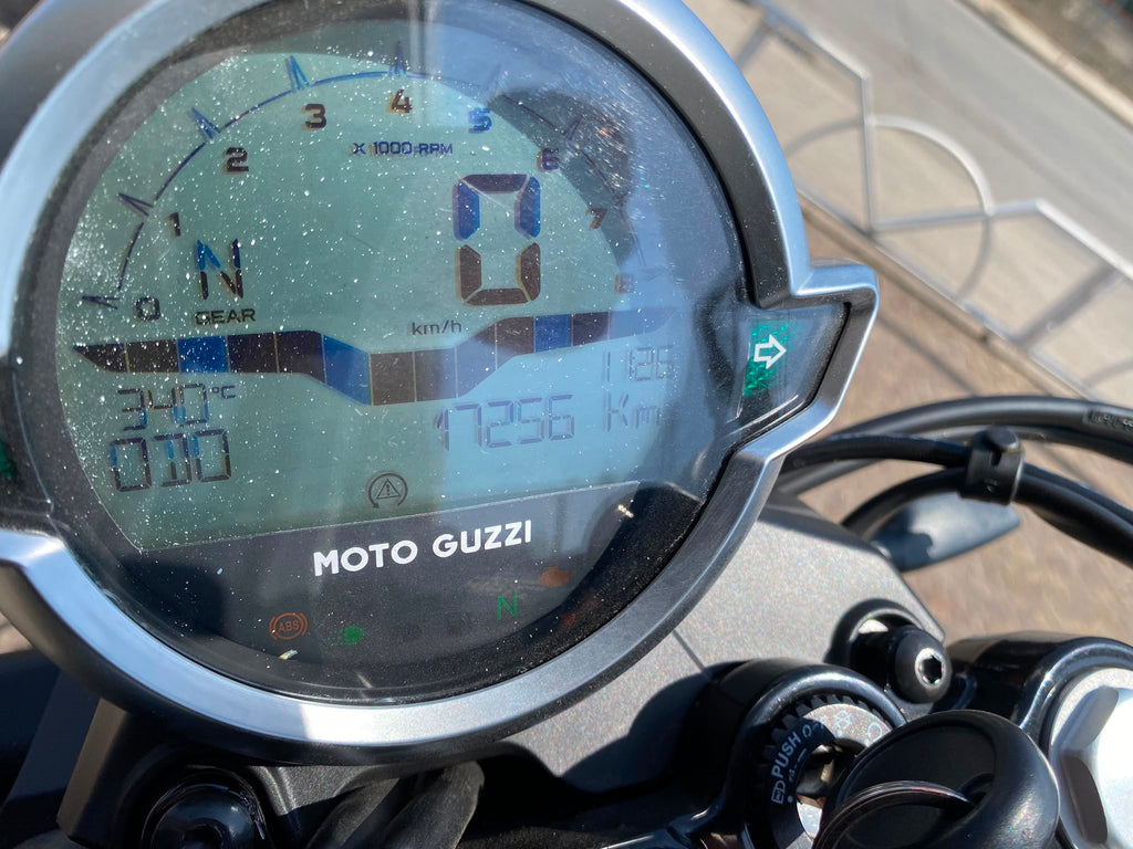 MOTO GUZZI V7 STONE CENTENARIO - 2022 - KM 17256