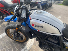 Carica l&#39;immagine nel visualizzatore di Gallery, DUCATI SCRAMBLER 800 DESERT SLED - 2022 - KM 26726