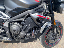 Carica l'immagine nel visualizzatore di Gallery, TRIUMPH STREET TRIPLE R - 2021 - KM 18899
