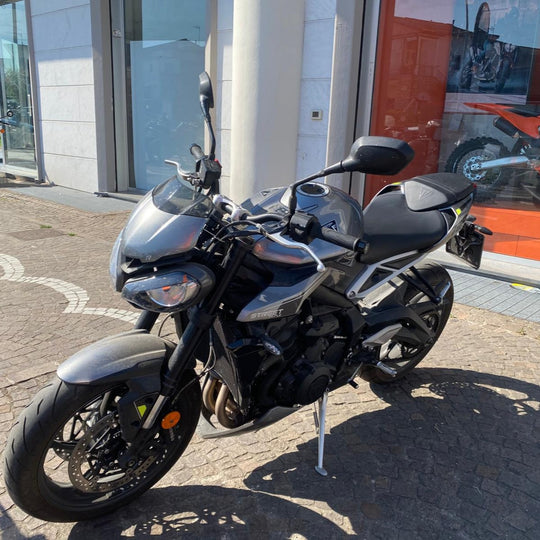 TRIUMPH STREET TRIPLE 765 R - 2023 -  KM 5470