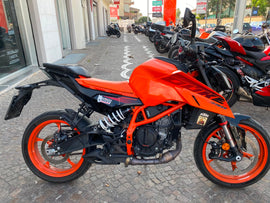 KTM 390 DUKE - 2025 - KM 9869