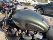 Carica l'immagine nel visualizzatore di Gallery, TRIUMPH SCRAMBLER 900 - 2023 - KM 10848
