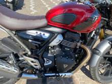Carica l&#39;immagine nel visualizzatore di Gallery, TRIUMPH SCRAMBLER 400 X - 2024 - KM 1285