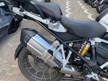 Carica l'immagine nel visualizzatore di Gallery, BMW R 1250 GS - 2023 - KM 7218