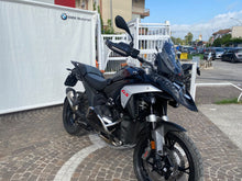 Carica l'immagine nel visualizzatore di Gallery, BMW R 1300 GS TRIPLE BLACK - 2025 - KM 6754