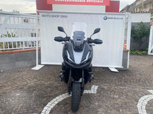 Carica l'immagine nel visualizzatore di Gallery, HONDA ADV 350 - 2025 - KM 7506