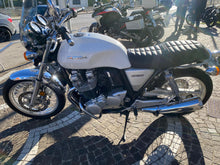 Carica l&#39;immagine nel visualizzatore di Gallery, HONDA CB 1100 - 2018 - KM 11784