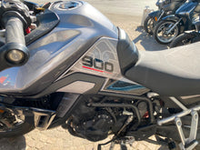 Carica l'immagine nel visualizzatore di Gallery, TRIUMPH TIGER 900 GT PRO - 2025 - KM 6511
