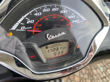Carica l&#39;immagine nel visualizzatore di Gallery, PIAGGIO VESPA 300 GTS - 2019 - KM 17231