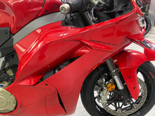 Carica l&#39;immagine nel visualizzatore di Gallery, DUCATI PANIGALE V4 - 2025 - KM 3332