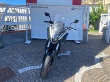 Carica l'immagine nel visualizzatore di Gallery, HONDA NC 750 X - 2026 - KM 12294