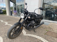 Carica l&#39;immagine nel visualizzatore di Gallery, MOTO GUZZI V7 STONE - 2018 - KM 10308