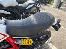 Carica l'immagine nel visualizzatore di Gallery, DUCATI SCRAMBLER 800 DESERT SLED - 2020 - KM 20340