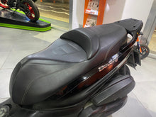 Carica l'immagine nel visualizzatore di Gallery, PIAGGIO BEVERLY 350 - 2013 - KM 35836