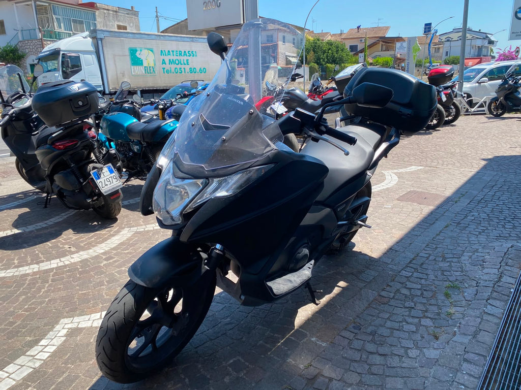 HONDA INTEGRA 700 - 2013 - KM 39434