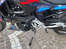 Carica l'immagine nel visualizzatore di Gallery, BMW F 900 R - 2023 - KM 11488