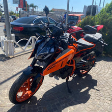 Carica l'immagine nel visualizzatore di Gallery, KTM 390 DUKE - 2025 - KM 6137
