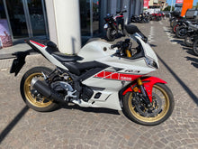 Carica l'immagine nel visualizzatore di Gallery, YAMAHA YZF R3 - 2024 - KM 1000