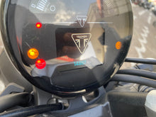 Carica l'immagine nel visualizzatore di Gallery, TRIUMPH TRIDENT 660 - 2026 - KM 14887