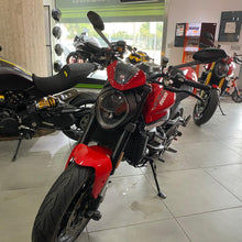 Carica l'immagine nel visualizzatore di Gallery, DUCATI MONSTER 937 - 2024 - KM 4827