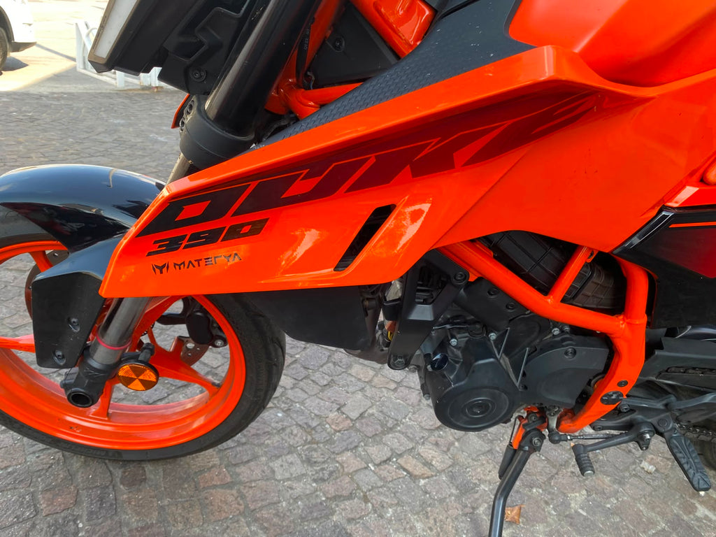 KTM 390 DUKE - 2025 - KM 9869