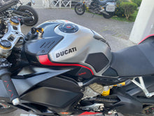 Carica l'immagine nel visualizzatore di Gallery, DUCATI PANIGALE V4 - 2018 - KM 29723