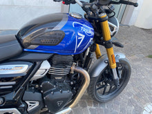 Carica l'immagine nel visualizzatore di Gallery, TRIUMPH SPEED 400 - 2026 - KM 3304