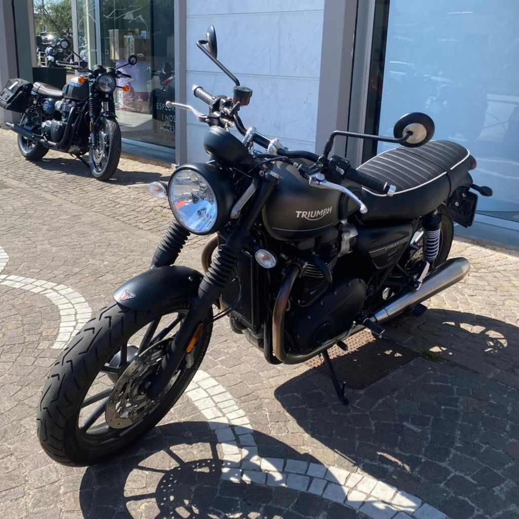 TRIUMPH STREET TWIN - 2021 - KM 10058