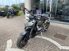 Carica l'immagine nel visualizzatore di Gallery, DUCATI STREETFIGHTER V2 - 2022 - KM 19368