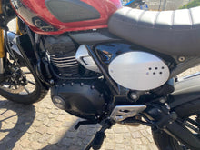 Carica l&#39;immagine nel visualizzatore di Gallery, TRIUMPH SCRAMBLER 400 X - 2024 - KM 1285