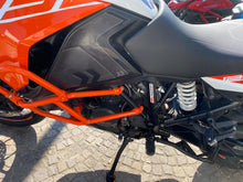 Carica l'immagine nel visualizzatore di Gallery, KTM 1290 SUPER ADVENTURE S - 2017 - KM 51098