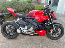 Carica l&#39;immagine nel visualizzatore di Gallery, DUCATI STREETFIGHTER V2 - 2023 - KM 7732