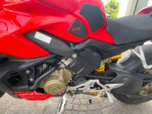Carica l'immagine nel visualizzatore di Gallery, DUCATI STREETFIGHTER V4 - 2021 - KM 40661