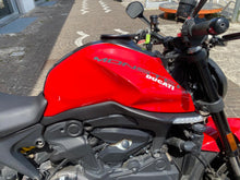 Carica l'immagine nel visualizzatore di Gallery, DUCATI MONSTER 937 - 2022 - KM 22476