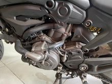 Carica l'immagine nel visualizzatore di Gallery, DUCATI MONSTER 937 + - 2022 - KM 18121