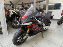 Carica l'immagine nel visualizzatore di Gallery, APRILIA RSV4 FACTORY - 2024 - KM 17571