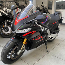 Carica l'immagine nel visualizzatore di Gallery, APRILIA RSV4 FACTORY - 2024 - KM 17571