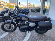 Carica l&#39;immagine nel visualizzatore di Gallery, TRIUMPH STREET SCRAMBLER - 2023 - KM 4193