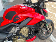 Carica l'immagine nel visualizzatore di Gallery, DUCATI STREETFIGHTER V4 - 2021 - KM 40661
